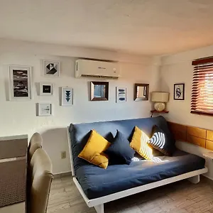 Le Petit Bonheur - Charming Studio With Terrace Apartment