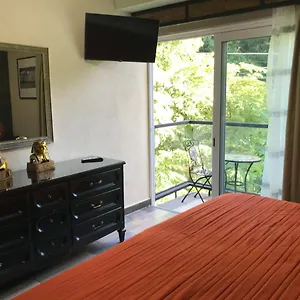 Condominio De Las Brisas Apartment